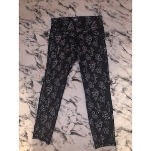 Old Navy cropped active leggings